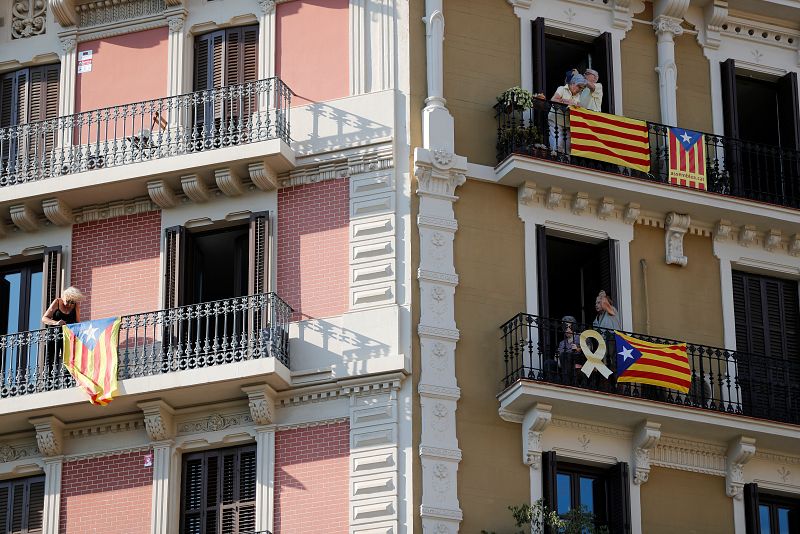 Convocatoria en los balcones