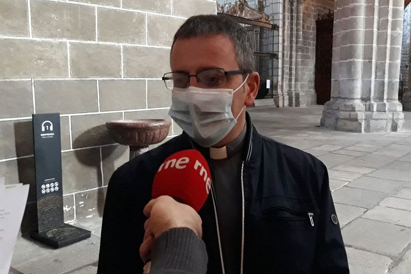Óscar Robledo, canónigo responsable de patrimonio en la catedral de Ávila.