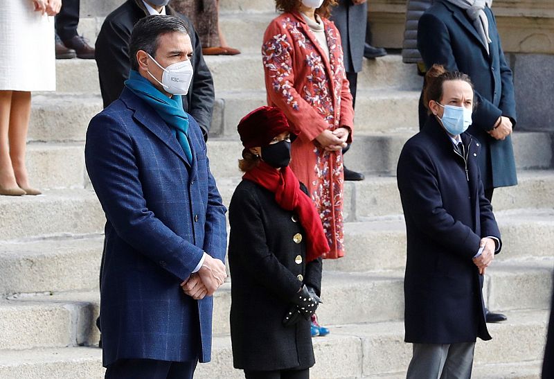 El presidente del Gobierno, Pedro Sánchez, la vicepresidenta Primera, Carmen Calvo, y el vicepresidente segundo, Pablo Iglesias