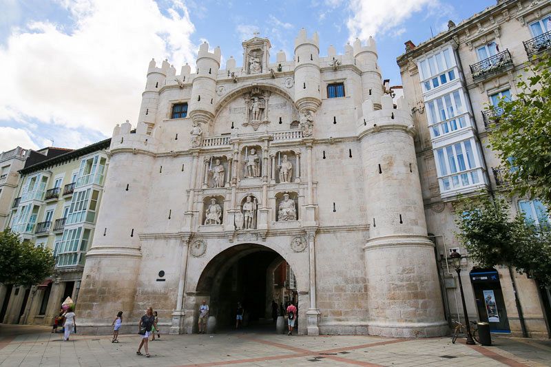 Arco de Santa María.