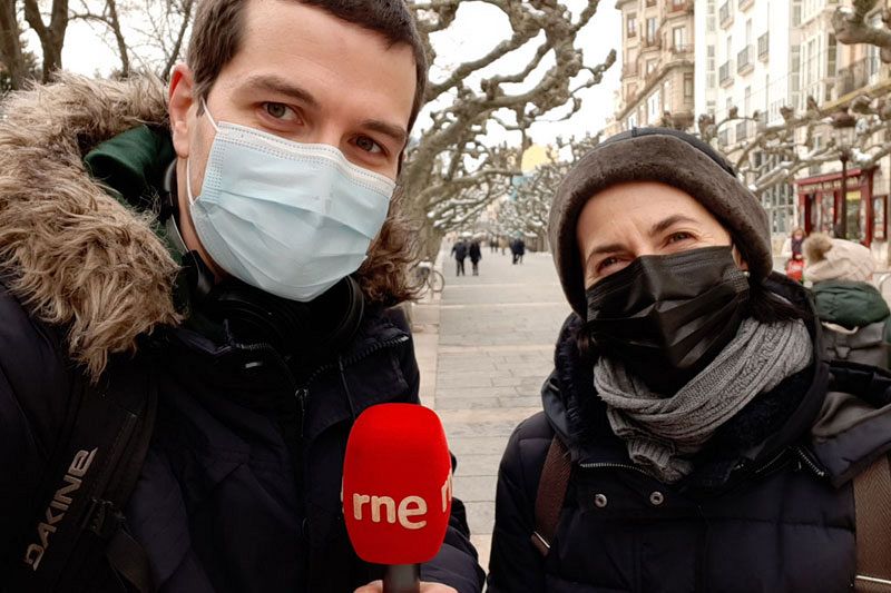 Álvaro Soto y Fátima Domingo en el Paseo del Espolón.