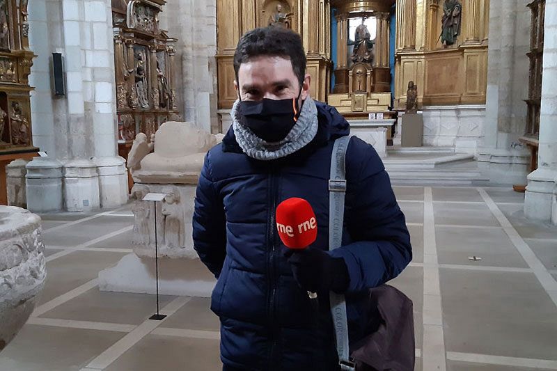 Miguel Ángel Moral, guía del Museo del retablo.