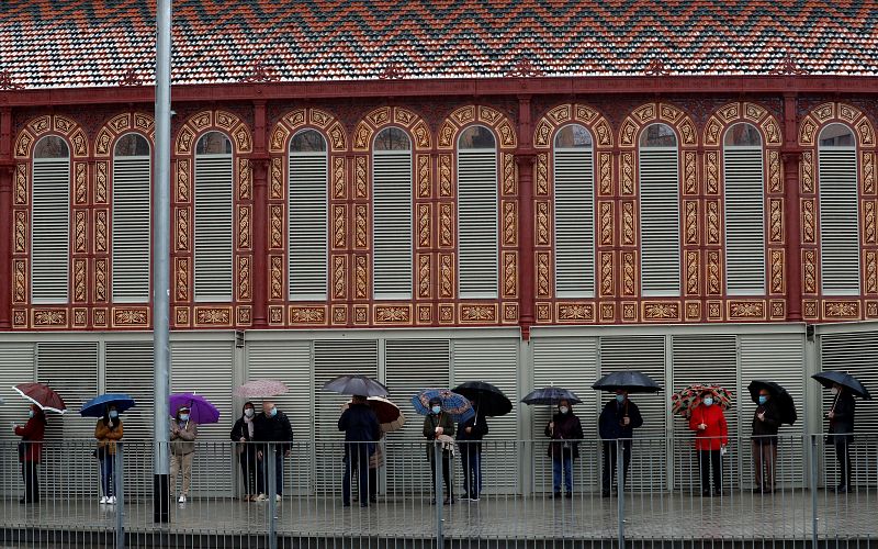 El Mercat de San Antoni de Barcelona se convierte en colegio electoral
