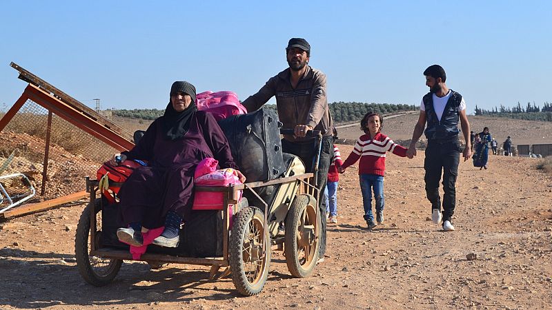 Una familia vuelve a Siria tras haber estado en Jordania