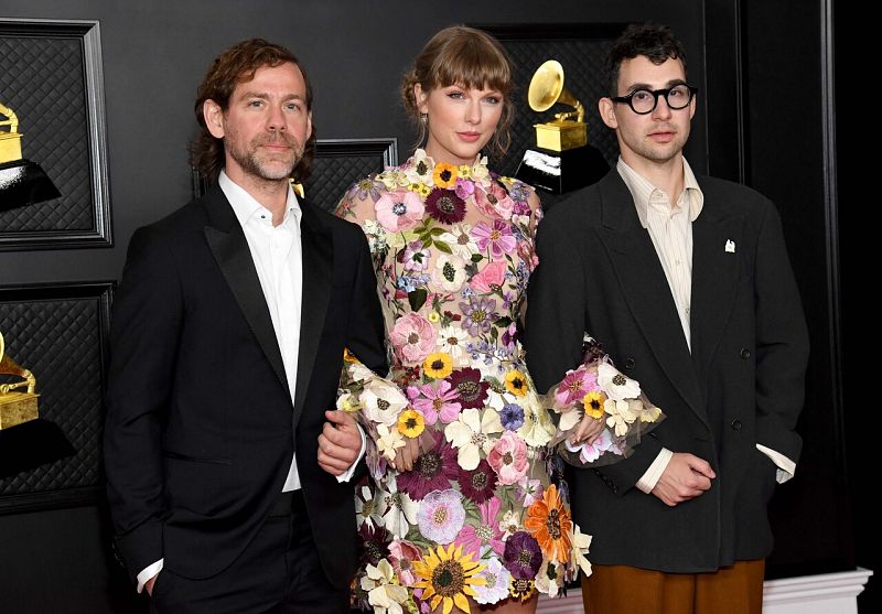 La ceremonia ha contado con la presencia de Aaron Dessner, Taylor Swift o Jack Antonoff, entre otros