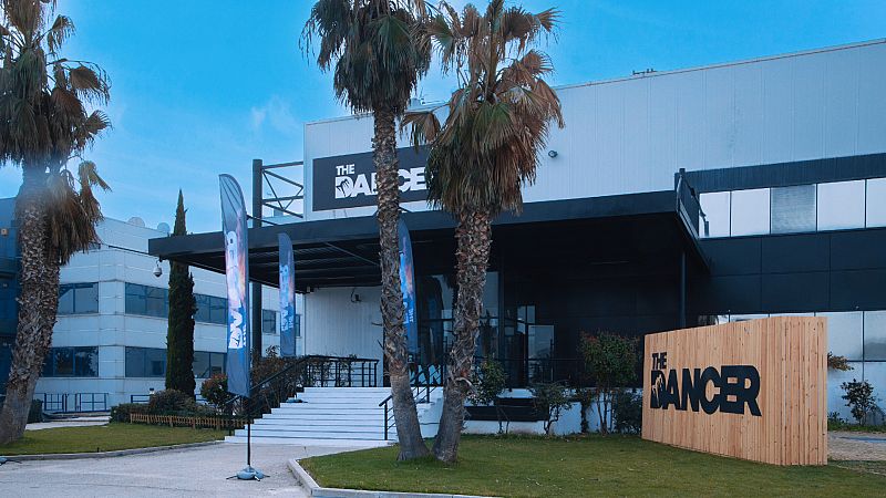  The Dancer - Exteriores