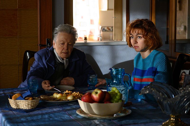 Herminia y María en casa