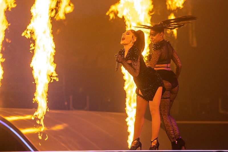  Momento de la actuación de Azerbaiyán