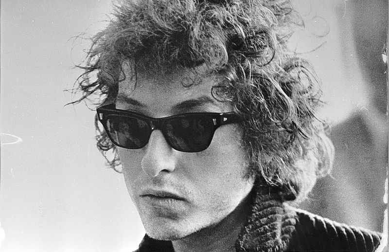 Imagen de un joven Bob Dylan tomada en los años 60.