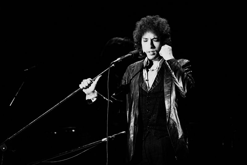 Imagen de Bob Dylan durante un concierto en 1978 en el Pavillion de París.