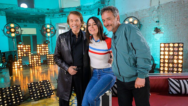 Raphael, Love of Lesbian y  Maika Makovski en el concierto del dia europeo de la música de la Hora Musa