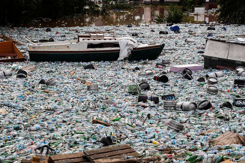 Una balsa de basura inunda Bad Neuenahr-Ahrweiler