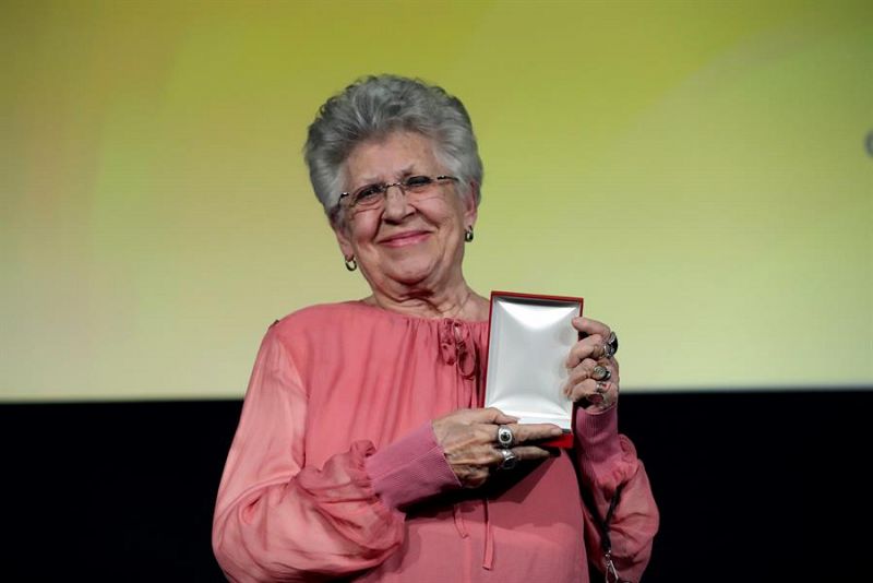 Pilar Bardem tras recoger la Medalla Honorífica CEC en el Palacio de la Prensa de Madrid