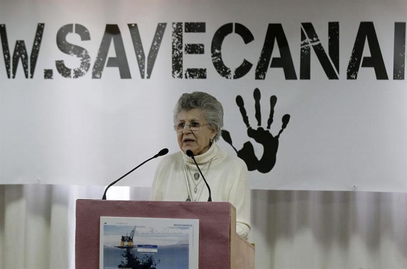 Pilar Bardem durante su intervención en el acto de presentación de la campaña "Save Canarias" para exigir la paralización de las prospecciones petrolíferas en aguas cercanas a las islas