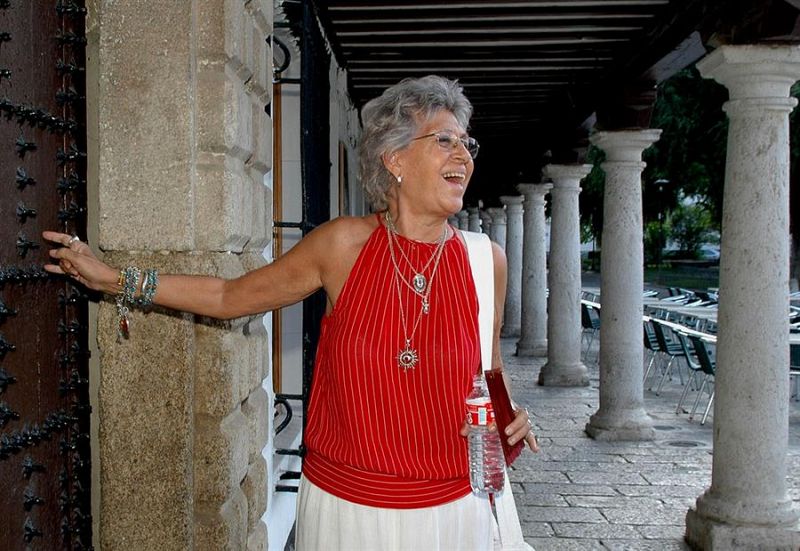 Pilar Bardem momentos antes de recibir en el corral de comedias de Almagro el premio FETE-UGT