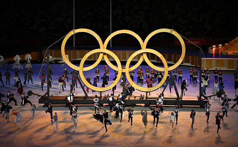 Imagen de la performance realizada en la ceremonia inaugural