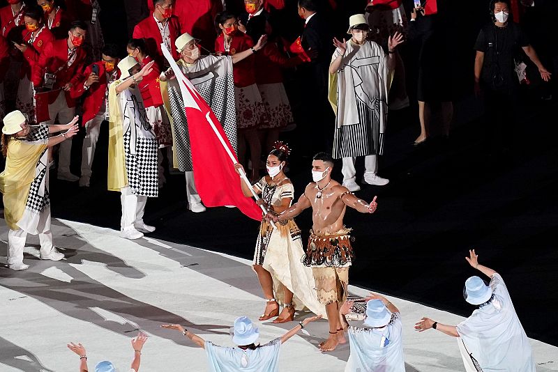 El abanderado de Toga, uno de los protagonistas de la ceremonia