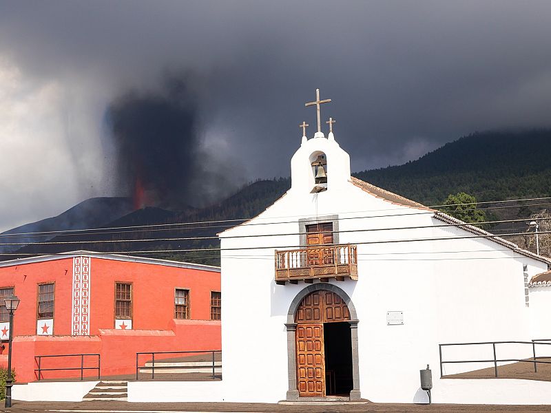 Iglesia de San Nicolás de Bari, en el barrio de Las Manchas