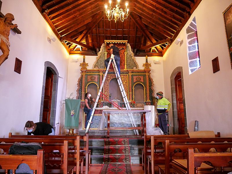 Iglesia de San Nicolás de Bari, en el barrio de Las Manchas