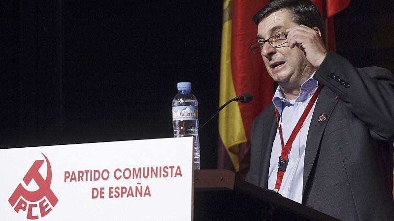 El secretario general del PCE, José Luis Centella, durante su intervención en el XIX Congreso federal del partido, en noviembre de 2011.