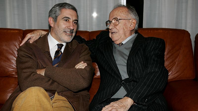 Gaspar Llamazares y Santiago Carrillo, juntos en enero de 2006.