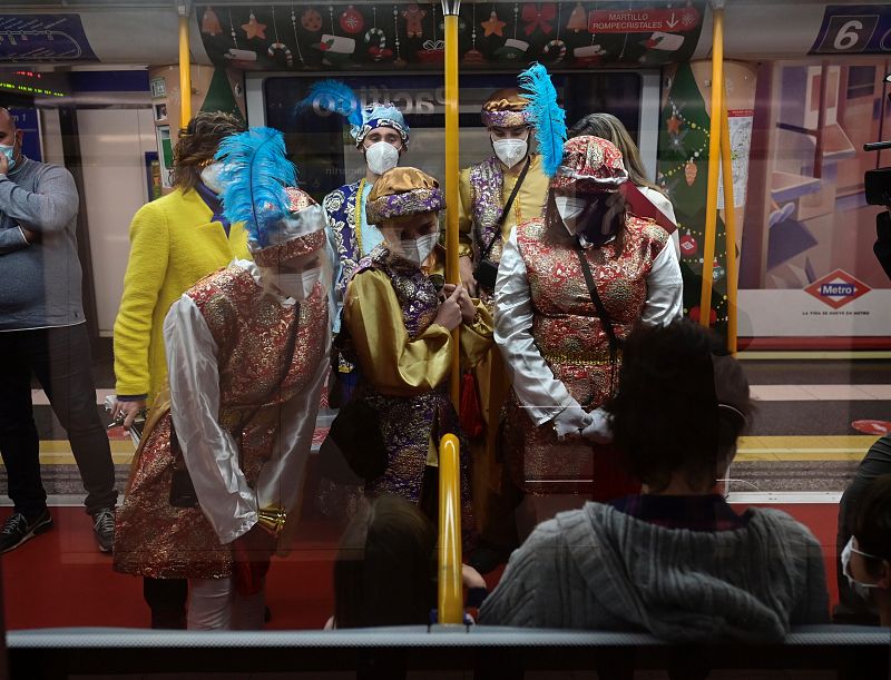 Tren de la Navidad en Madrid con los pajes reales