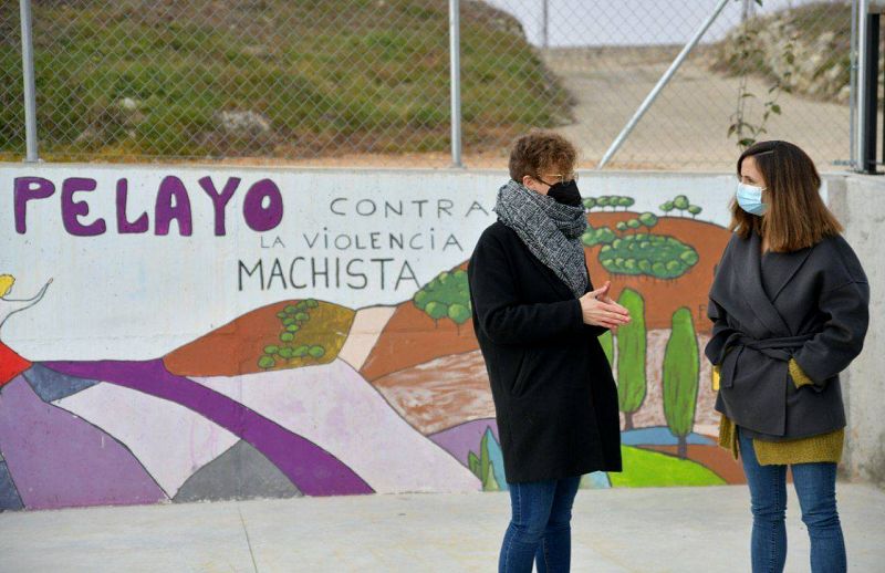 La secretaria general de Podemos, Ione Belarra, durante su visita a San Pelayo, en Valladolid