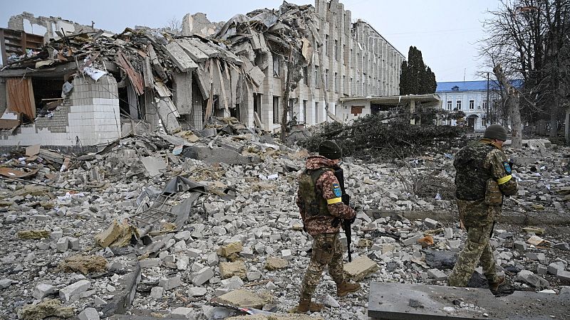 Una escuela destruida por las bombas en Zhitómir.