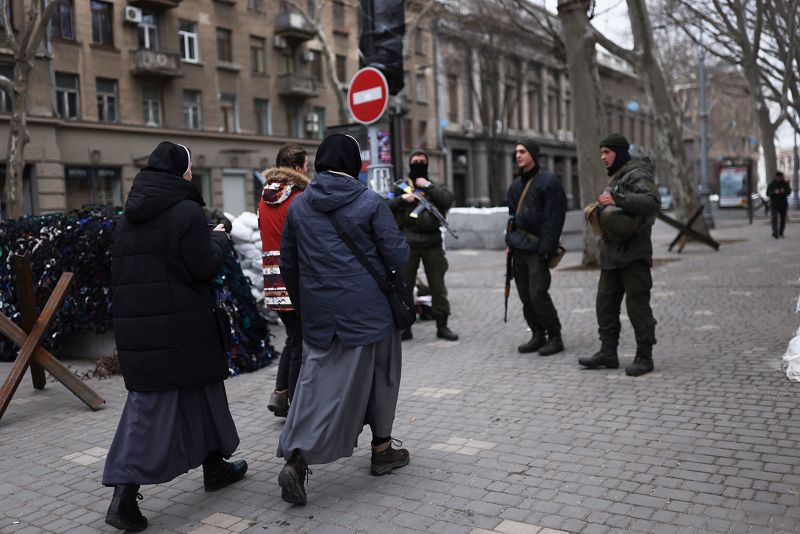 Un puesto de control en el centro de Odesa