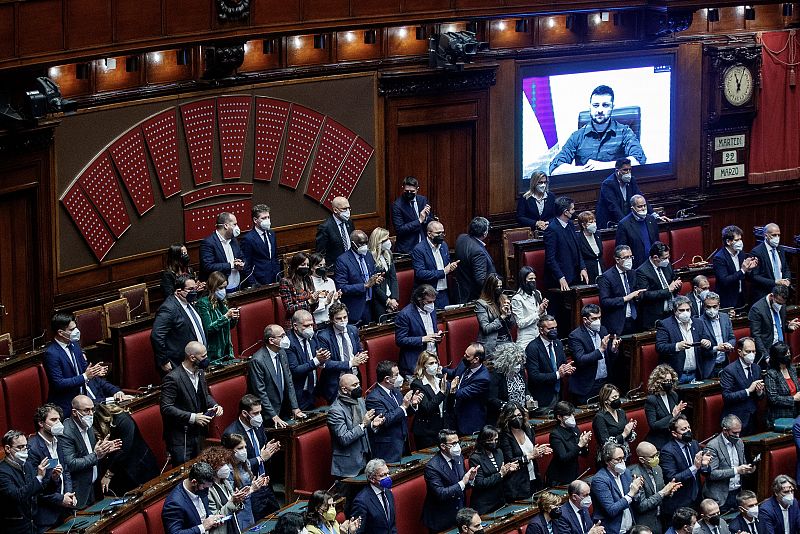 Zelenski se dirige al Parlamento de Italia