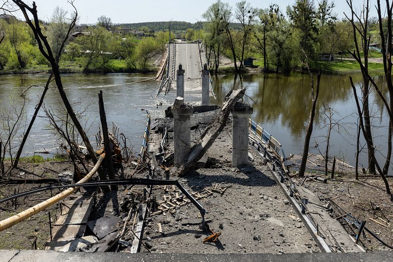 Un puente destruído en la región de Donetsk