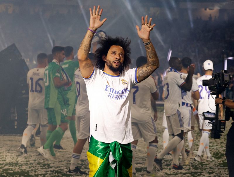 Marcelo Viera se ha despedido del Bernabéu emocionado tras 15 años y 25 títulos tras ganar la Decimocuarta en París.