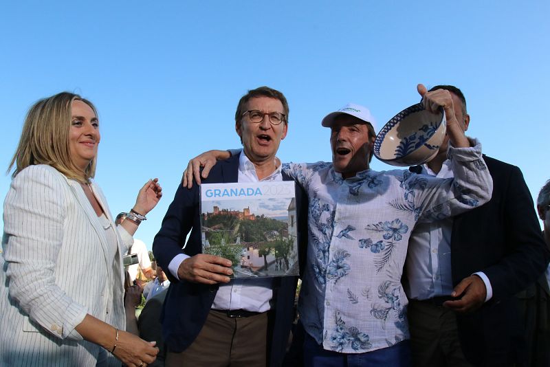 Feijóo participa en un acto del PP en Granada