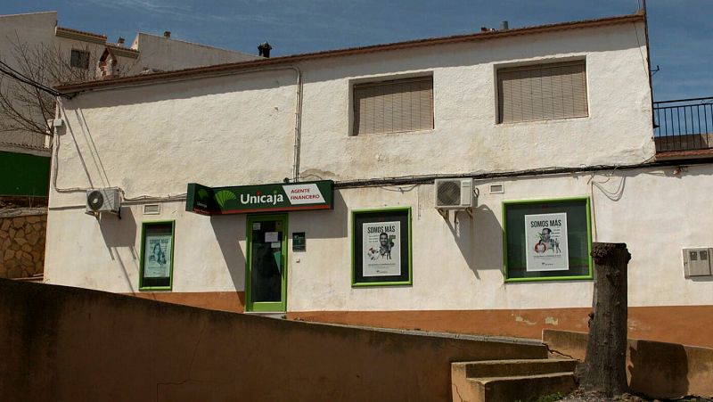 vista general del edificio de Unicaja