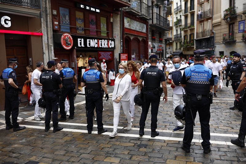 Medidas de seguridad para acceder a la Plaza Consistorial de Pamplona