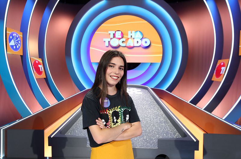 Si ganara el bote, le gustaría estudiar algo relacionado con el cine. Por el momento, se conforma con grabar sus propios cortos y hacer parodias de películas y de videoclips musicales.