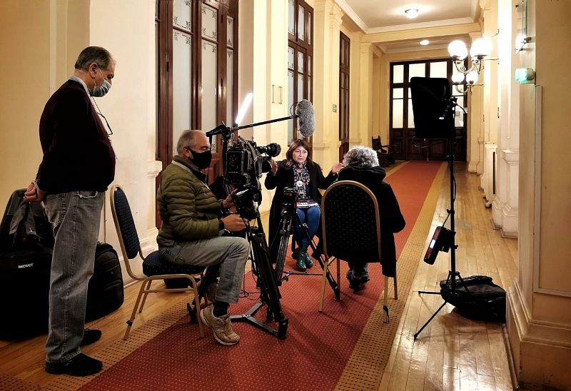 Equipo de TVE graba entrevista para documental de los mapuches