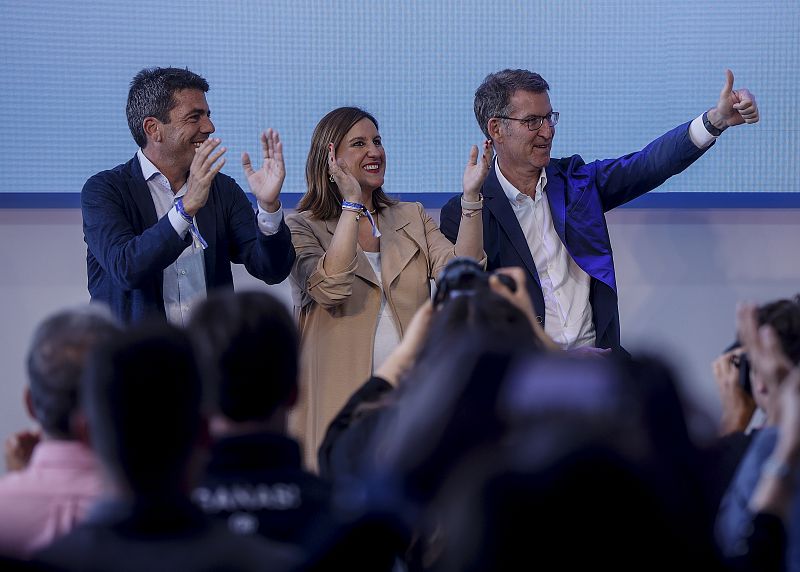 Feijóo participa en el acto de inicio de campaña en Valencia