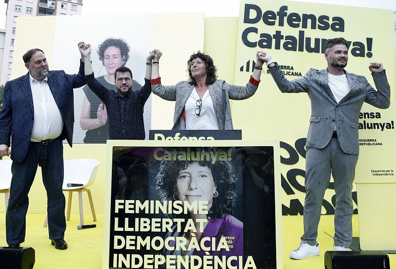 Junqueras y Aragonès arropan a Rufián en el barrio barcelonés de Sants