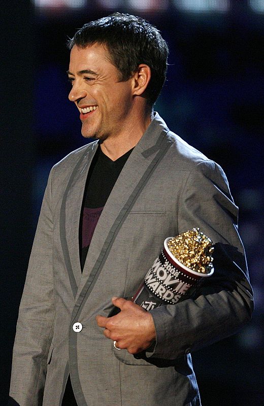 Actor Downey Jr. accepts award at 2008 MTV Movie Awards in Los Angeles