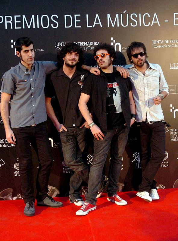 Los componentes del grupo Sidecars, que han recibido el premio al Mejor álbum de rock alternativo
