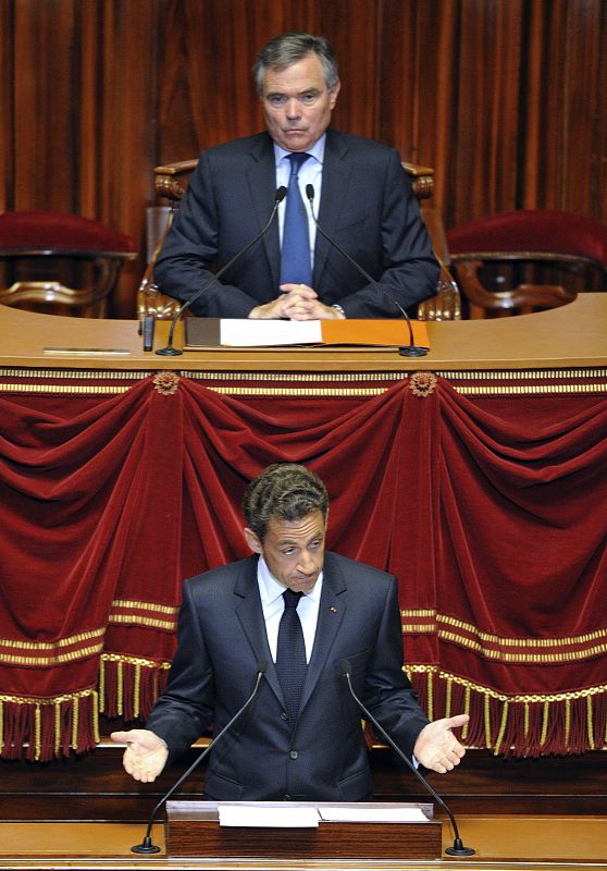 Sarkozy al comienzo de su discurso ante senadores y diputados en el Palacio de Versalles