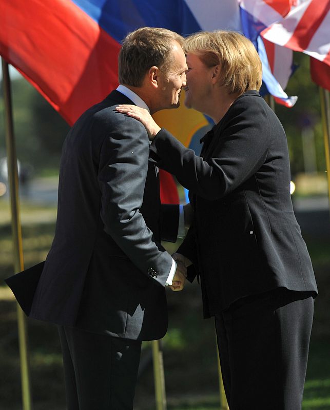 CEREMONIA OFICIAL POR EL SETENTA ANIVERSARIO DEL COMIENZO DE LA II GUERRA MUNDIAL