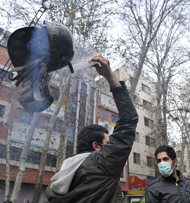 Enfrentamientos en Irán contra el presidente Ahmadineyad