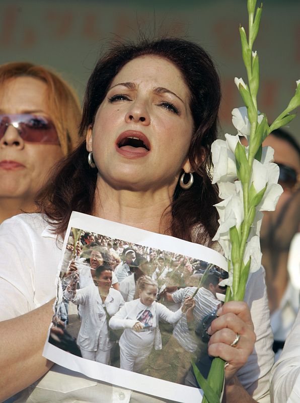 Gloria Estefan, convocó, junto a su marido, la manifestación a favor de las Damas de Blanco