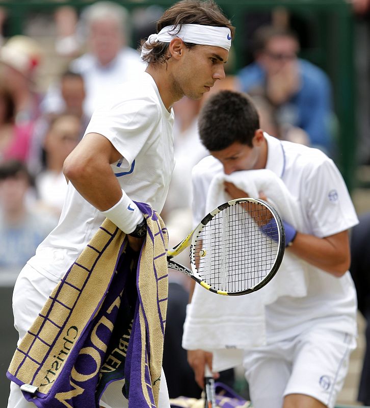 Nadal y Djokovic se toman un descanso en el partido