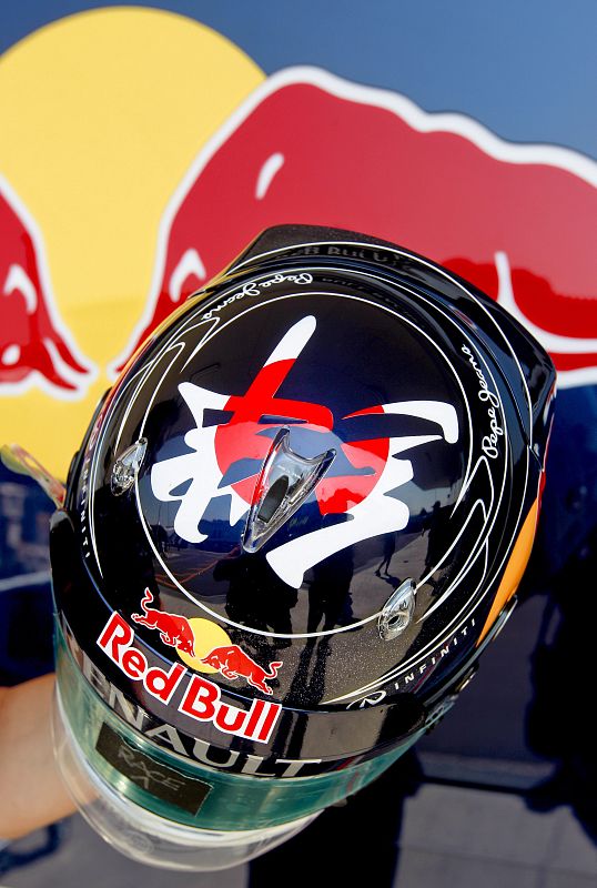 El casco del piloto alemán Sebastian Vettel, de la escudería Red Bull