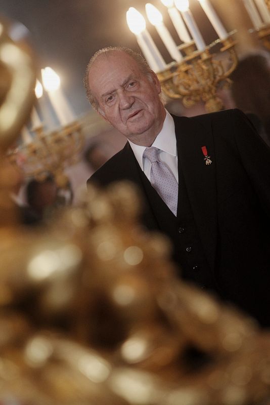 El rey don Juan Carlos durante la recepción anual al cuerpo diplomático acreditado en España, en el Palacio Real.