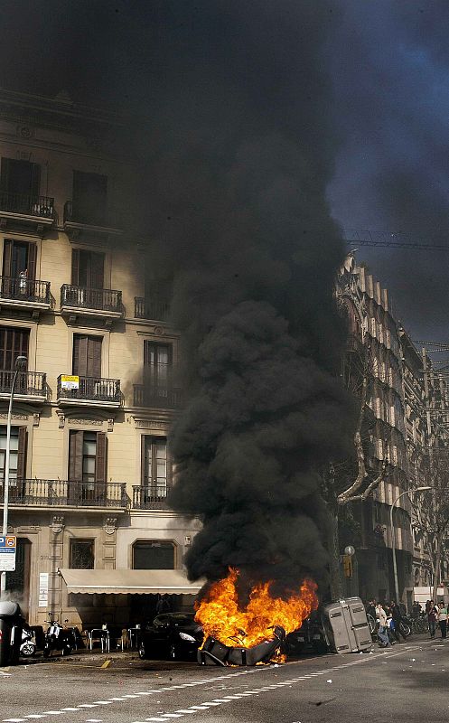 INCIDENTES AL FINAL DE LA MANIFESTACIÓN DE UNIVERSITARIOS EN BARCELONA