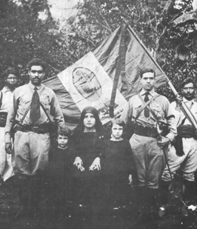 Combatientes con la bandera cristera